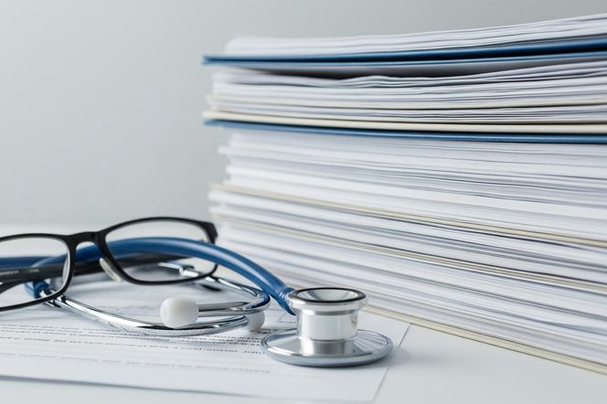 Kontrola lekarza Zbigniewa Ziobry. Czy etyka zawodowa została naruszona?