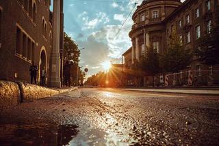 Lustrzana ulica Fredry [ZDJĘCIE DNIA]