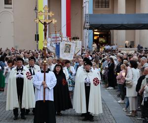 75 lat temu obraz Matki Boskiej w Lublinie zapłakał. Wierni uczcili rocznicę „Cudu lubelskiego” procesją różańcową