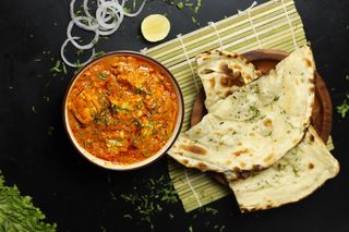 Idealne połączenie słodyczy i pikanterii. Paneer makhani to kultowe danie z Indii