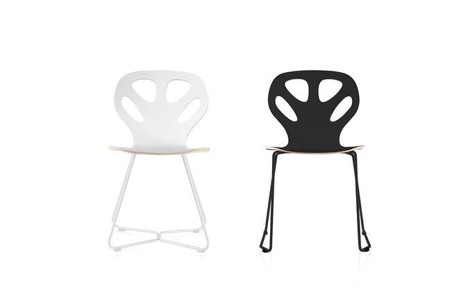 Czarno-białe krzesła Maple Iker