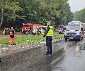 Wypadek w pobliżu Konotopu  - autobus z tirem 