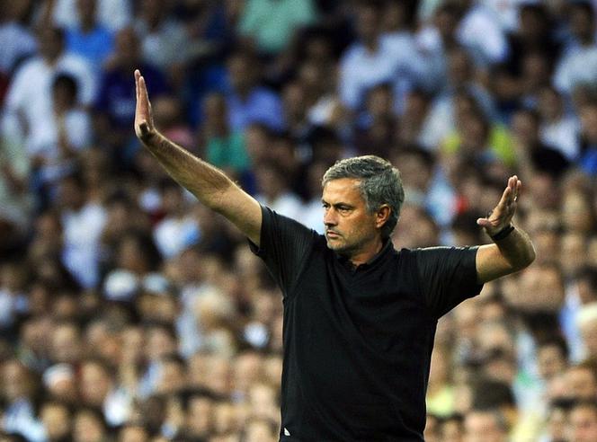 BARCELONA - CHELSEA: Jose Mourinho pomaga swoim był podopiecznym rozpracować Barcę