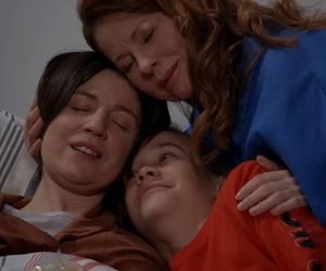 Pierwsza miłość odc. 4019. Kinga (Aleksandra Zienkiewicz), Teresa Żukowska (Ewa Skibińska), Maciek (Yan Polovnikov)