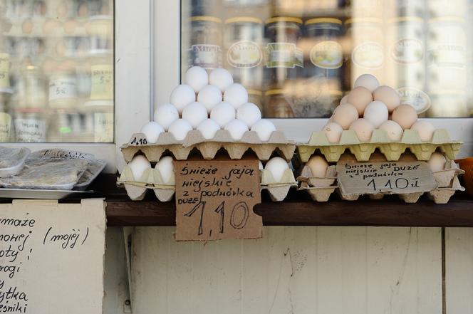 Drożyzna w koszyczkach. Horrendalnie wysokie ceny na warszawskich bazarach