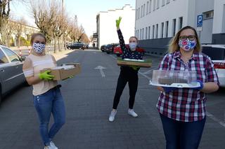 Bełchatowianka przygotowuje posiłki dla policjantów i medyków: pomagam im walczyć z niewidzialnym wrogiem!