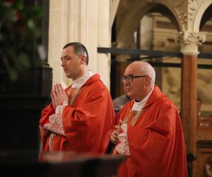 Ks. Jacek Urban na Wawelu: Św. Stanisław pokazuje drogę, którą jest Chrystus