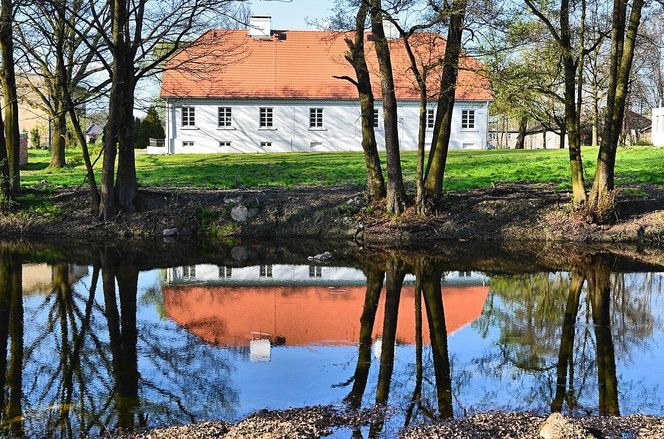 Niezwykła wieś w Łódzkiem, którą pokochał Jarosław Iwaszkiewicz