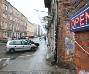 Zdaniem wielu to najbardziej niebezpieczna ulica w Warszawie. Jaką historię skrywa?