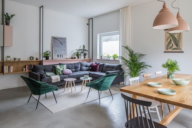 Styl industrialny w Gdyni. 109-metrowe mieszkanie z ogródkiem