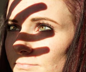 Kobiety o tym kolorze oczu są uznawane za najatrakcyjniejsze. Mają magnetyczną osobowość. Mężczyżni tracą dla nich głowę