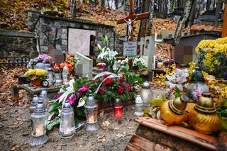 Grzegorza Borysa pochowano w ciszy z dala od syna. Garstka osób na cmentarzu