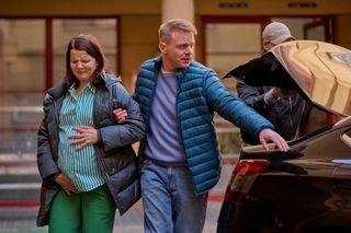 Na Wspólnej odc. 4032: Marta (Joanna Jabłczyńska), Kamil (Kazimierz Mazur)