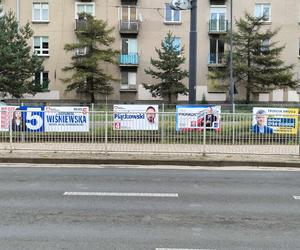 Łódź tonie w plakatach wyborczych. Kto jest odpowiedzialny za ich późniejsze usunięcie?