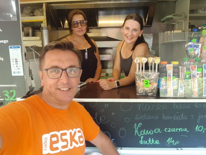 Trwa Festiwal Smaków Food Trucków w Olsztynie. Co dobrego można zjeść? [ZDJĘCIA]