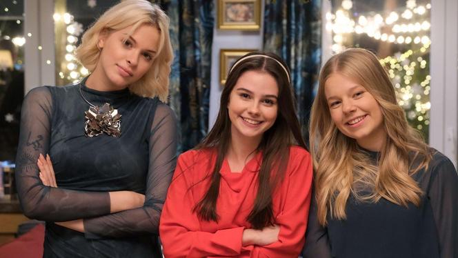 Święta w M jak miłość odcinek specjalny. Basia (Karina Woźniak), Ania (Gabriela Świerczyńska), Lenka (Olga Cybińska)
