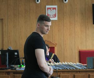 „Siedział ogłuszony w samochodzie”. Kolejna rozprawa ws. tragicznego wypadku na Trasie Łazienkowskiej w Warszawie