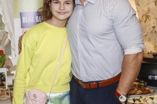 Alikia Ilia Łopucka z tatą Marcinem Łopuckim