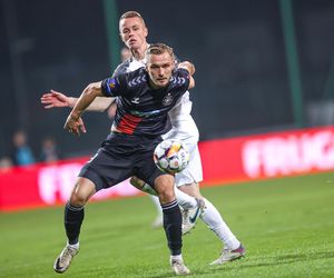 Łukasz Zjawiński poniósł Polonię do baraży. Poniesie ją do Ekstraklasy?