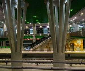 Peron 3. linii metra na stacji M2 Stadion Narodowy w Warszawie