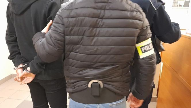 Brzeszcze. Napad na sklep spożywczy. Dwóch bandziorów sterroryzowało ekspedientkę