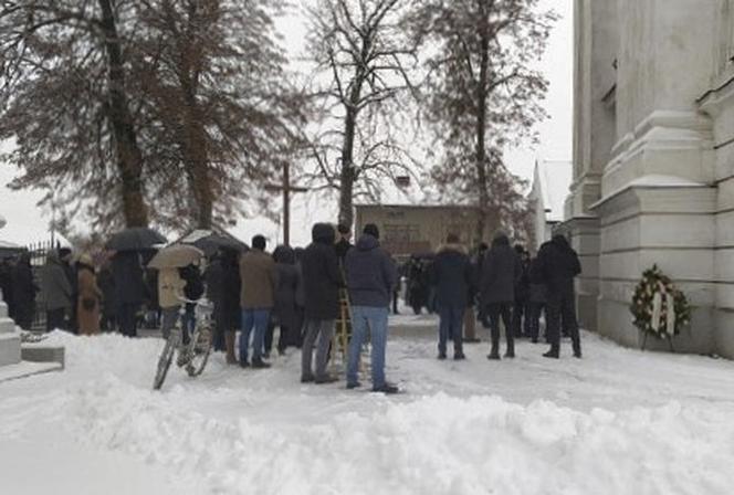 Pogrzeb zamordowanej komorniczki Ewy. Zabójca zadał jej 40 ciosów nożem