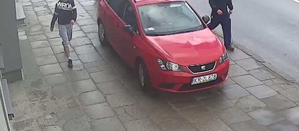 Znasz tych mężczyzn? Brutalnie pobili 70-latka w Sopocie!