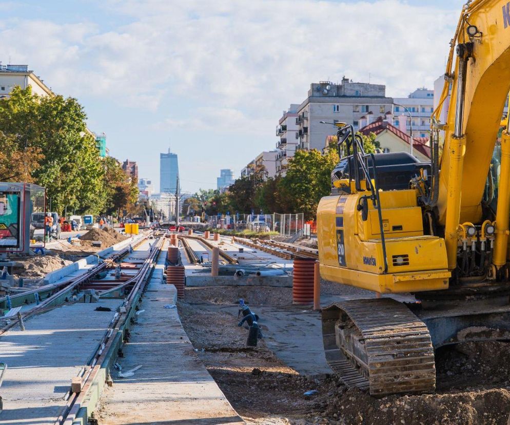 Nowa trasa tramwajowa w Warszawie w budowie. Wykonawca zapowiada duże zmiany w ruchu