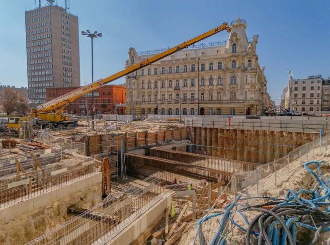 Wielka dziura w śródmieściu. Budują tunel i 3-poziomowy podziemny przystanek