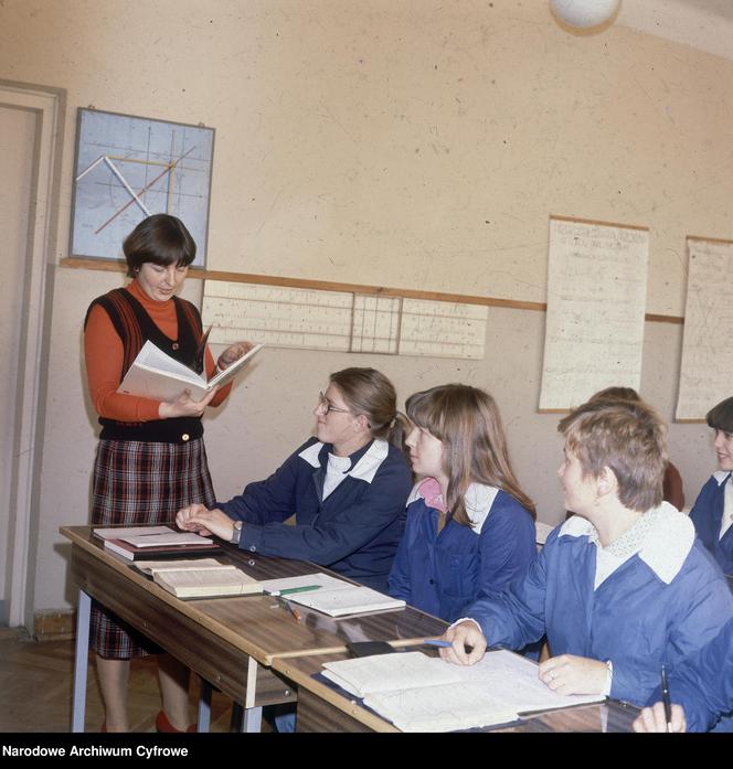 Zobacz, jak kiedyś wyglądały lekcje! (rok 1980)