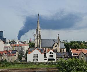 Potężny pożar w Siemianowicach Śląskich. Płoną chemikalia