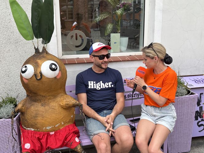 Tłumy przyjezdnych i uśmiechy na twarzach. Wakacyjny patrol Eska Summer City na olsztyńskiej Starówce