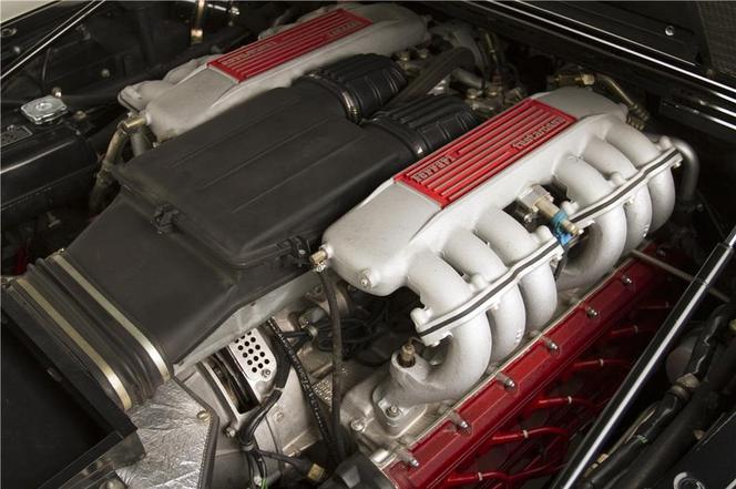 Ferrari Testarossa którym jeździł Michael Jackson