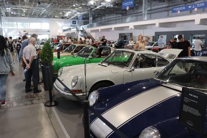 Retro Motor Show rozpoczęte! Wyjątkowe samochody na MTP!