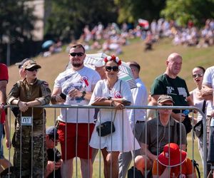 Defilada wojskowa 15 sierpnia w Warszawie. Święto Wojska Polskiego w stolicy