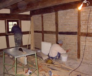 Remont domu szachulcowego w Płóczkach Górnych (Dolny Śląsk)