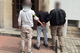 Brutalny atak na kuriera na Pilczycach we Wrocławiu. Policja zatrzymała sprawcę