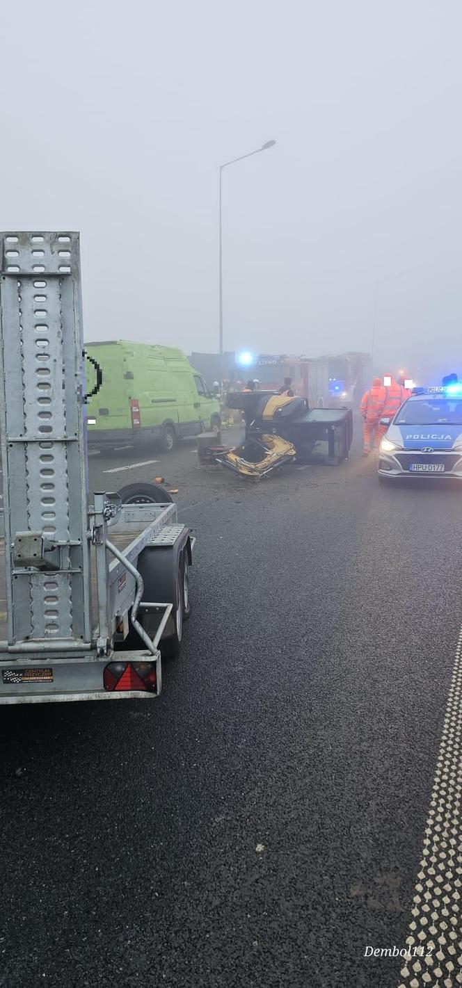 Kolizja za kolizją na S5 koło Leszna. Na wysokości Lipna w gęstej mgle wpadają na siebie samochody