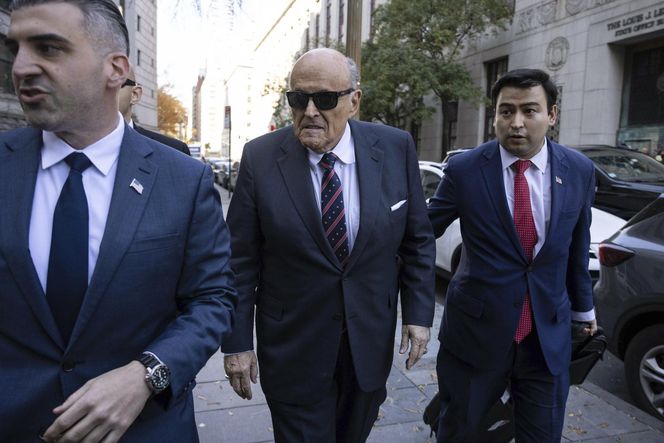 Rudy Giuliani miał oddać mieszkanie, opróżnił je z kosztowności