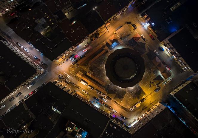 Kraków niczym Las Vegas. Takich zdjęć nocnego miasta jeszcze nie widziałeś!