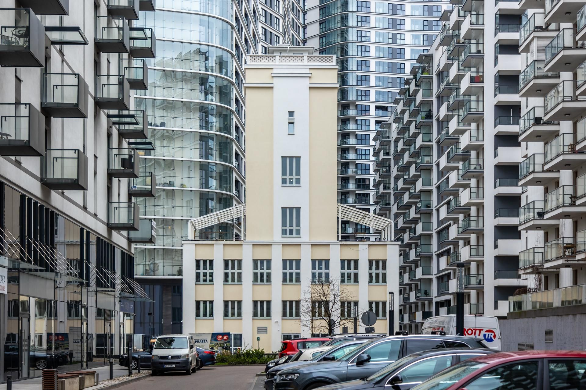 Dawna wieża ciśnień fabryki karabinów na Woli w Warszawie