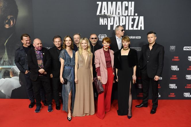 Gwiazdy na premierze filmu "Zamach na papieża" Władysława Pasikowskiego