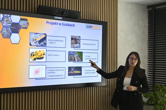 Kraków buduje Warszawie plac Zawiszy. Byliśmy w fabryce, gdzie powstanie 121 elementów wielkiej układanki