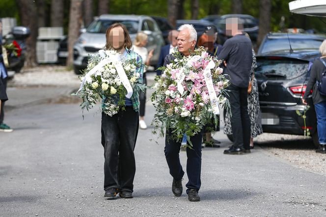 Ewa Błaszczcyk w niestandardowym stroju na pogrzebie Jadwigi Jankowskiej-Cieślak