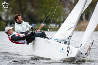 Brak wiatru torpeduje plany, pierwsze wyścigi  Star Sailors League w środę