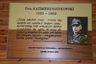 Urwali głowę generałowi