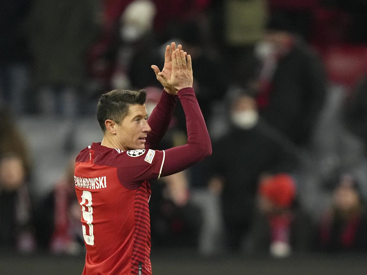 Robert Lewandowski coraz bliżej odejścia z Bayernu? Kolejny klub chce go u siebie!