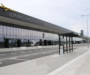 Samoloty nie lądują w Radomiu. LOT: rejsy przeniesione