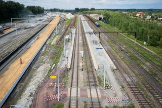 Gigantyczna inwestycja PKP w Zebrzydowicach. Pociągi pojadą szybciej po 600-metrowym moście