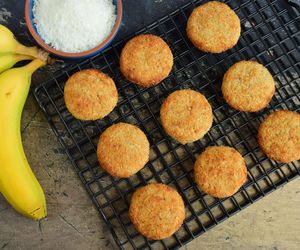 Wiórki kokosowe mieszam z tymi zdrowymi produktami. W mig robię wyborne ciasteczka do kawy 